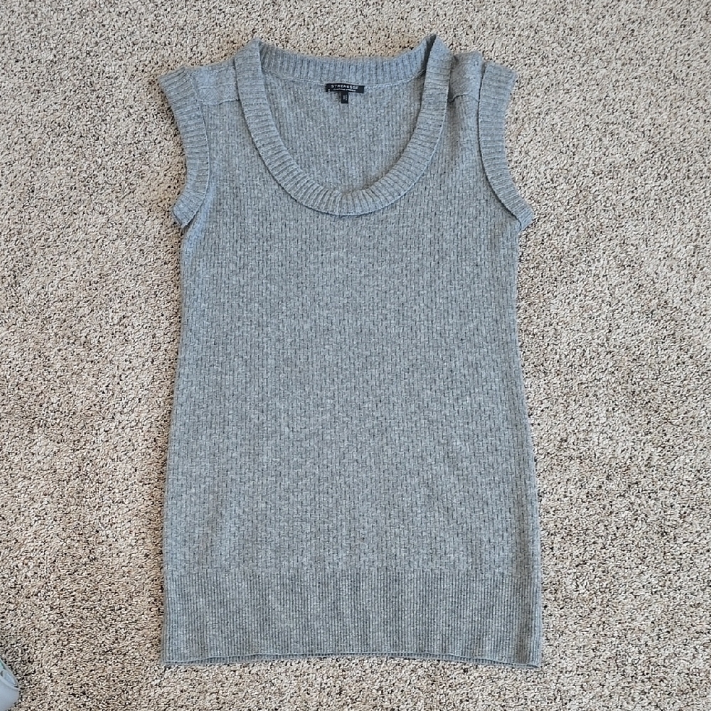 Strenesse sz 8 (M) Gray Sleeveless Knit Cashmere